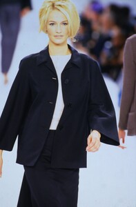 376559555_IsaacMizrahiSpring1996(10).thumb.jpg.a851f46600264cb589e88b61401c532d.jpg