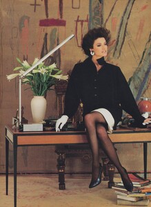 400555402_VOGUEUSMar198401.thumb.jpg.cf5e18f2156ebe9bdbd509ede9352613.jpg