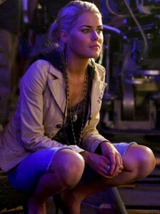 Rachael Taylor 100.jpg