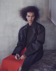 Liya+Kebede+by+Chris+Colls+Vogue+Korea+Dec+2020+(12).jpg