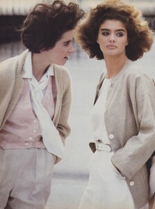 501518645_VOGUEUSJan198401.thumb.jpg.b7002f1d464c8b3537a1b09998ff74d2.jpg