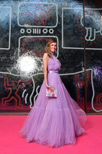Isabel+Lucas+NGV+Gala+2019+Arrivals+kqdWAqh0Z5ol.jpg