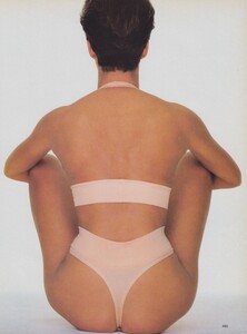 571983154_VOGUEUSMar198508.thumb.jpg.83254acd6c157f57eb0f9fb816c72096.jpg