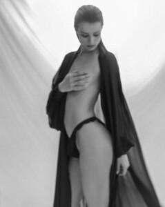 574777949_FlaviaLucini_DavidFranco_9.thumb.jpg.b9f524ff4ea25a5e4284ed2cdf3b22ae.jpg