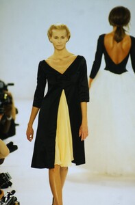 579105587_IsaacMizrahiSpring1996(7).thumb.jpg.351cf40c171508e3fc0ba8705ce45679.jpg