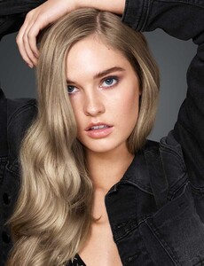 Redken 2018 ShadesEQ Lookbook 09NA 800x1040.jpg