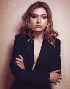 700full-imogen-poots.jpg