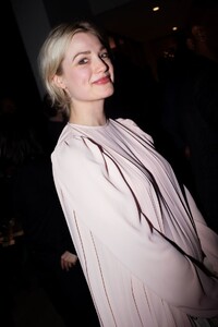 740full-alison-sudol.jpg