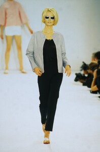 749295076_IsaacMizrahiSpring1996(2).thumb.jpg.25deb0572ddcfbb92e52d1108e05d16b.jpg