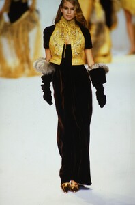 818726406_Dior-Fall-1994(8).thumb.jpg.5be1b4cbbcfb5be161e5fc22a70bd5f0.jpg