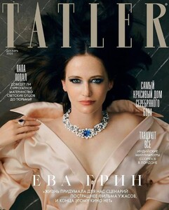 Tatler Russia 1220.jpg