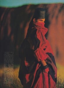 883136071_VOGUEUSApr198401.thumb.jpg.633ee525ed9129580458b97ad0320874.jpg