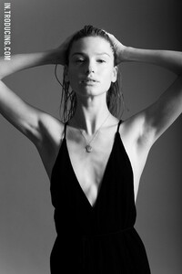 Sophia Lie by Alex Freund 06.jpg