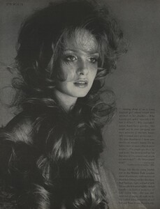 Beauty_US_Vogue_April_1st_1968_09.thumb.jpg.1ef602500c41068ce6b2477982ab56e5.jpg