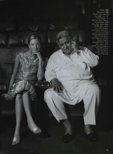 Elgort_US_Vogue_June_1999_11.thumb.jpg.e3d8319c91e625a708c4bb60a5a24cf1.jpg