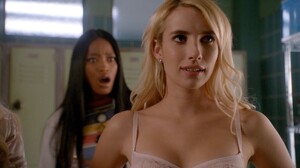 Emma-Roberts-Sexy-3-1.jpg