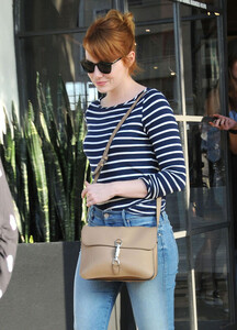 Emma_Stone-Los_Angeles-6_8_2016-008.jpg