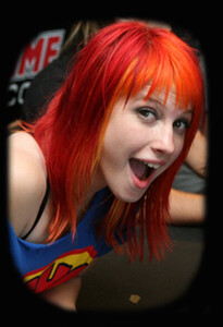 Even-More-hayley-williams-hair-4881326-400-584.jpg