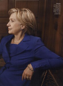 HC_Leibovitz_US_Vogue_December_2009_02.thumb.jpg.faccaa8b40abe35f0c01bf8511c54df4.jpg