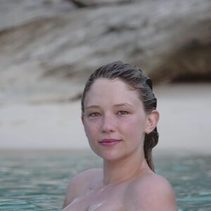 Haley-Bennett-Nude-Sexy-15.jpg