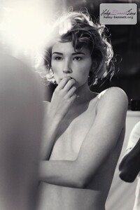 Haley-Bennett-Nude-Sexy-3.jpg