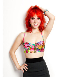 Hayley-Williams-Bra-Size.jpg