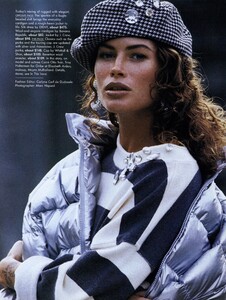 Hispard_US_Vogue_October_1991_02.thumb.jpg.9cb6820ef3a31427be3ebe8745211af3.jpg