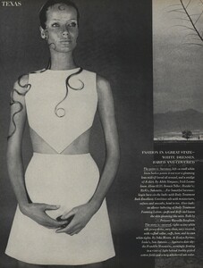 Horst_Rubartelli_US_Vogue_April_1st_1968_09.thumb.jpg.e42573d762677883e0d60993bea422df.jpg