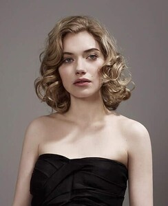 Imogen-Poots-sexy-boobs-pics..jpg