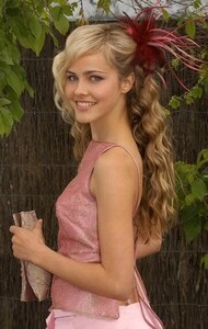 Isabel_Lucas_012.jpg