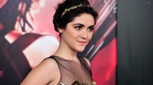 Isabelle-Fuhrman-Wiki-Biography-Age-Height-Weight-Profile-Info..jpg