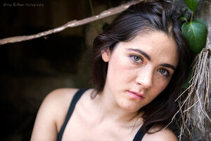 Isabelle-Fuhrman-by-Jerry-Buteyn-Photoshoot-2015--07.jpg