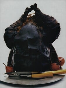 Meier_US_Vogue_November_1992_02.thumb.jpg.252515b9052545f97acec11ca3121731.jpg