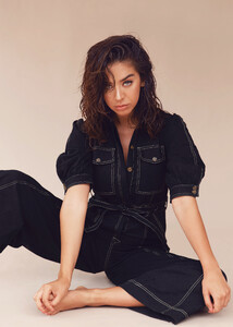 NADIA2.thumb.jpg.627acde9d6e7740669f3c75588961ed0.jpg