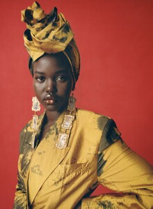 Nadine_US-VOGUE_04_V2.jpg