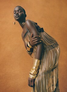 Nadine_US-VOGUE_07_V2.jpg