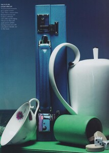 Penn_Meier_US_Vogue_December_2003_08.thumb.jpg.0c6d76de8f9d322cb72ea468d96a5817.jpg