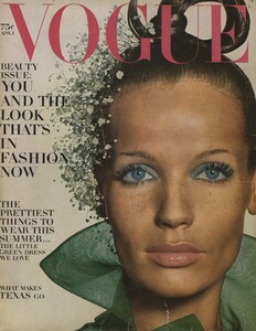 Penn_US_Vogue_April_1st_1968_Cover.thumb.jpg.6fcff95a5553d2e117d5132b36ac7a39.jpg
