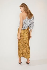 RosettiTop_RaeSlipSkirt_back_aad097e4-dbe8-4600-af22-d1267eae2dbf_1024x.thumb.jpg.4fbf3babd7680f8d8a6e28b744dbbf42.jpg
