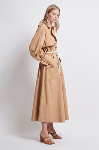 S12-20AJ2025_Liberation_Trench_Coat_Camel-20273-Aje-0708.jpg