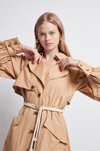 S12-20AJ2025_Liberation_Trench_Coat_Camel-20273-Aje-0722.jpg