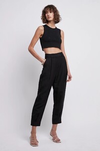 S24-20RE3101_Rarity_Tapered_Pant_Black-20681-Aje-1867_result.jpg