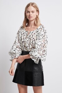 S31-20AJ1159_Rebellion_Le_Corsaire_Blouse_Tortoiseshell_Lace-20273-Aje-1642.jpg