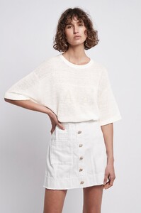 S33-20RE1332_Maple_Tee_White_Oak-20681-Aje-1384.jpg