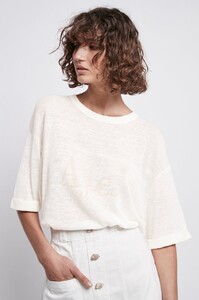 S33-20RE1332_Maple_Tee_White_Oak-20681-Aje-1396.jpg