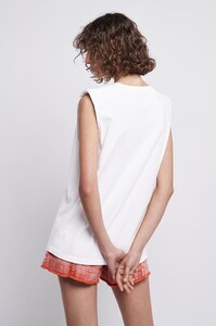 S35-20AJ1239_Kai_Tank_White-20681-Aje-1075.jpg