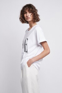 S66-20AJ1178_Rebellion_Heritage_Logo_Tee_White_Black-20681-Aje-0936.jpg