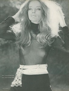 Shirt_Rubartelli_US_Vogue_January_15th_1969_08.thumb.jpg.7c17d31dbe91be9ad273dd54137e787b.jpg
