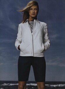 Short_Meisel_US_Vogue_June_1999_06.thumb.jpg.bea49f2bb46bee35bf0c465903379d98.jpg
