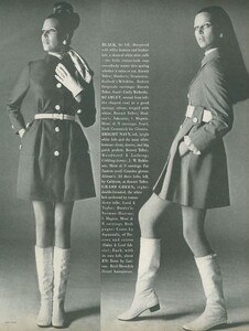 Stern_US_Vogue_January_15th_1969_12.thumb.jpg.30a44ea9681d9ba9b14a57cc93909e33.jpg